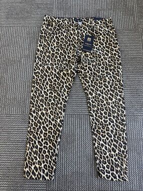 NWT Victorious Men’s Leopard Print Jeans, size 38x32